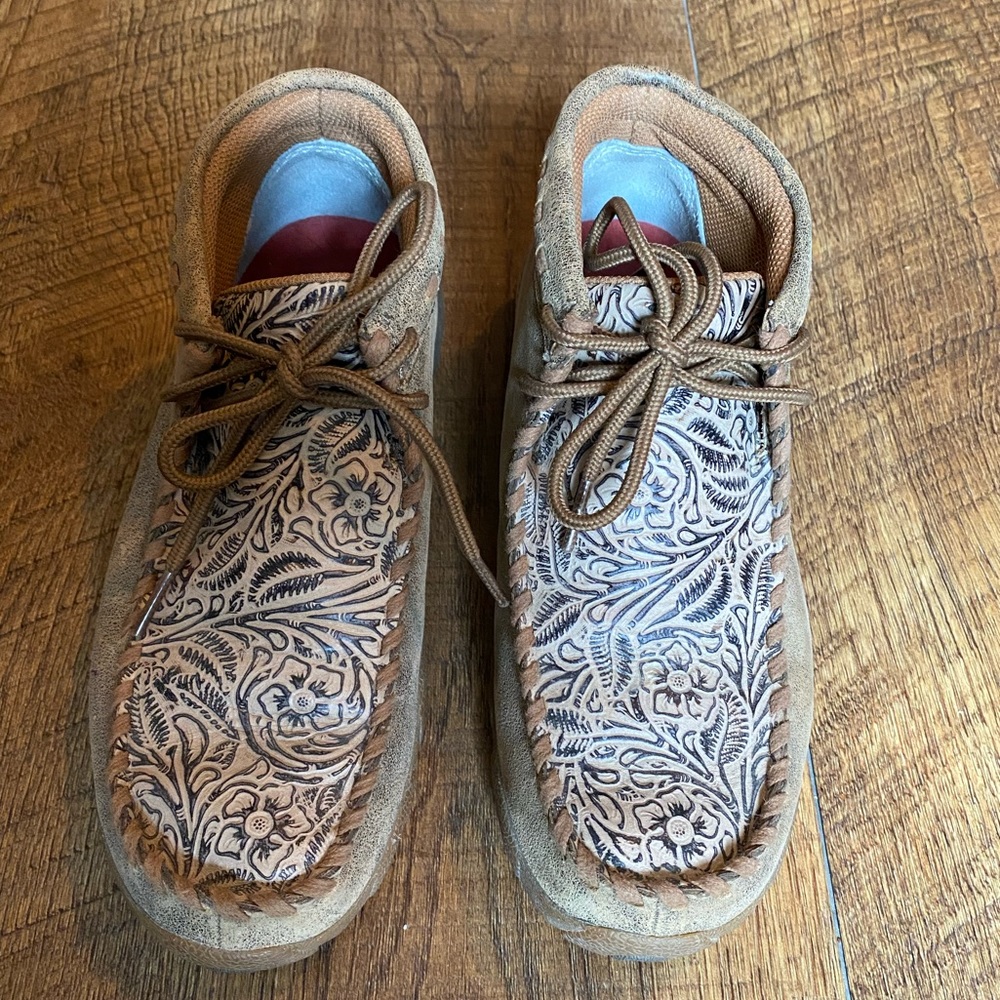 Women’s Tooled Twisted X Moccasin, 6.5